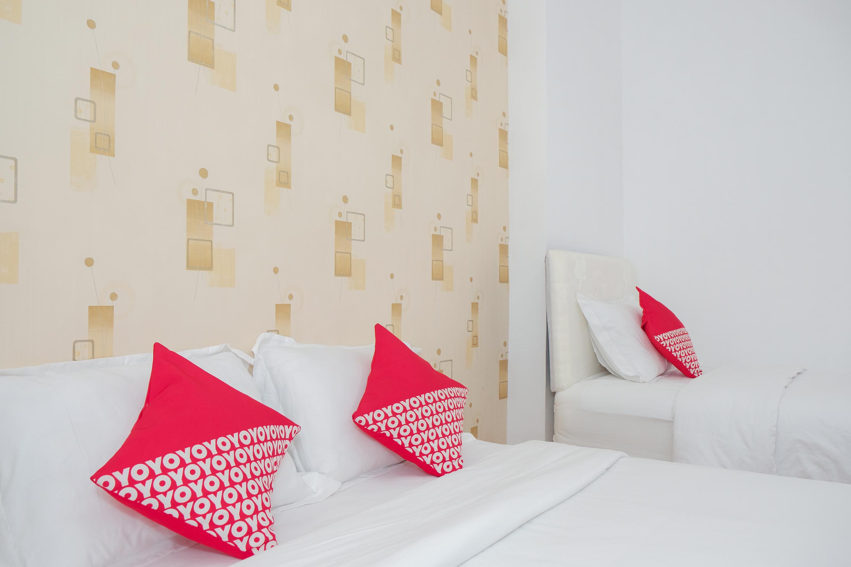 โอโย 1454 111 เรสซิเดนซ์ Hotel บาตู ภายนอก รูปภาพ