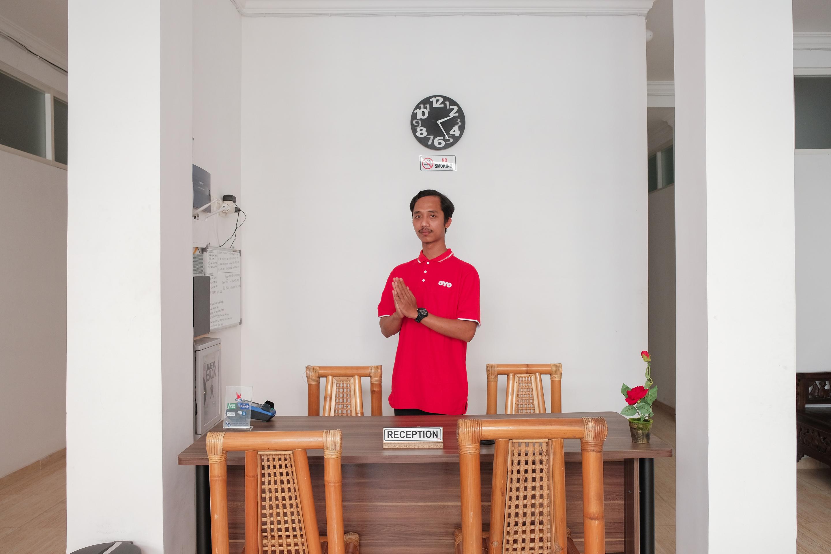 โอโย 1454 111 เรสซิเดนซ์ Hotel บาตู ภายนอก รูปภาพ